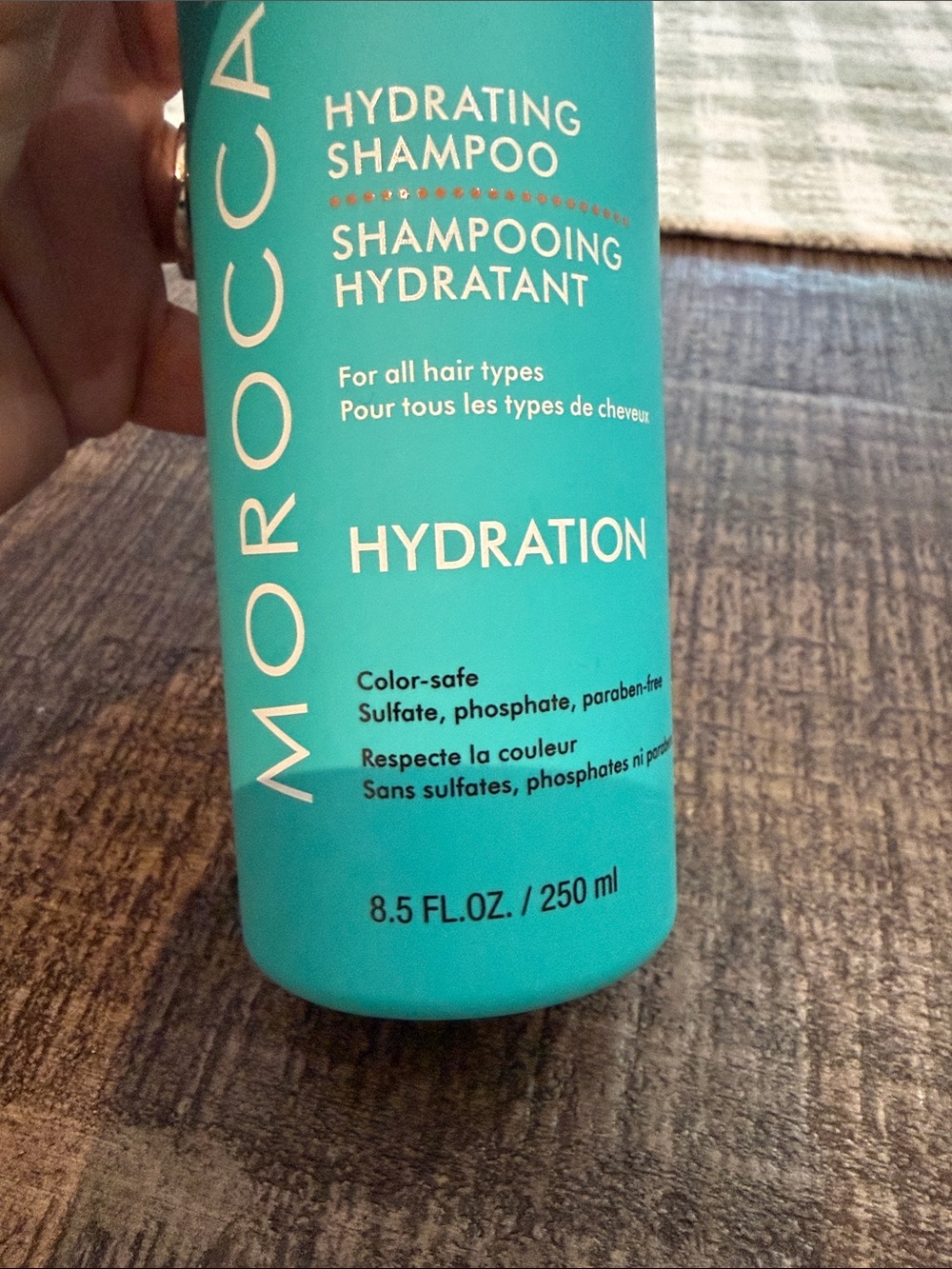 Moroccanoil Hydrating Shampoo - Turquoise Bottle - Picture 2 of 3